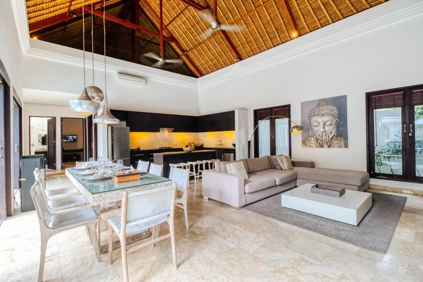 The Residence Seminyak Екстериор снимка