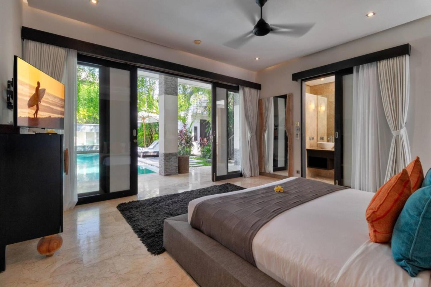 The Residence Seminyak Екстериор снимка