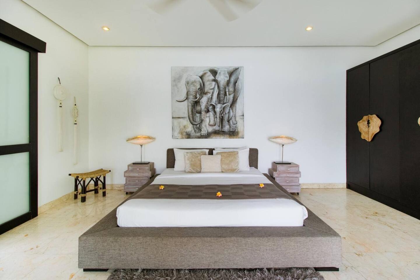 The Residence Seminyak Екстериор снимка