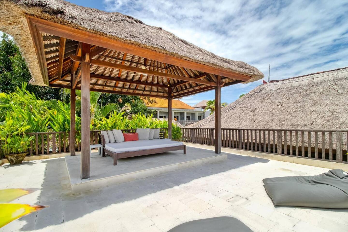 The Residence Seminyak Екстериор снимка