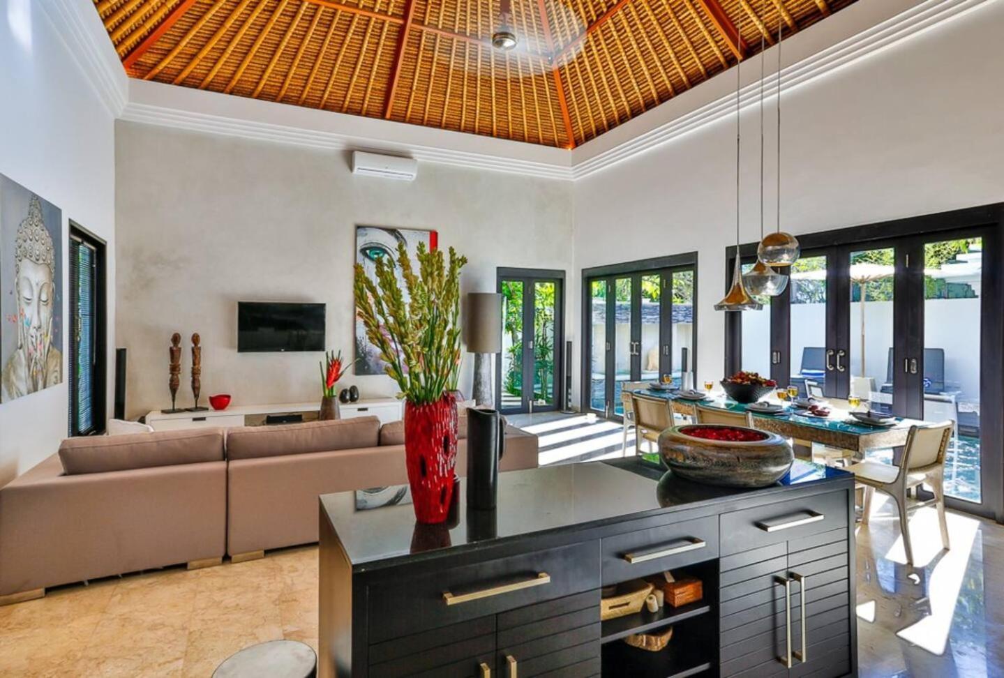 The Residence Seminyak Екстериор снимка