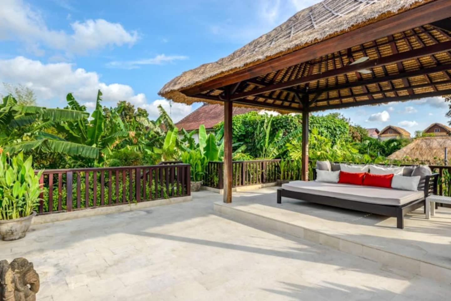 The Residence Seminyak Екстериор снимка