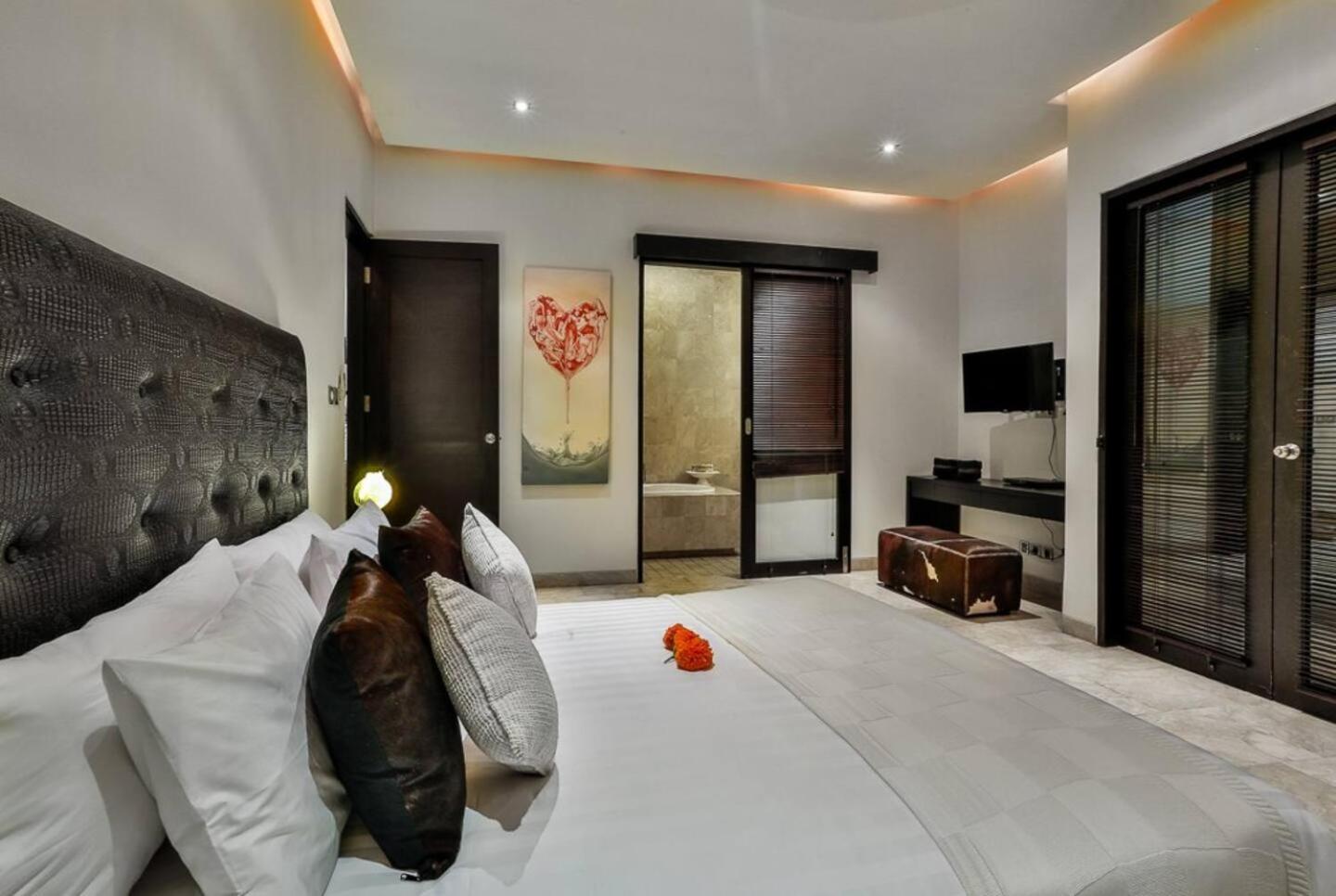 The Residence Seminyak Екстериор снимка