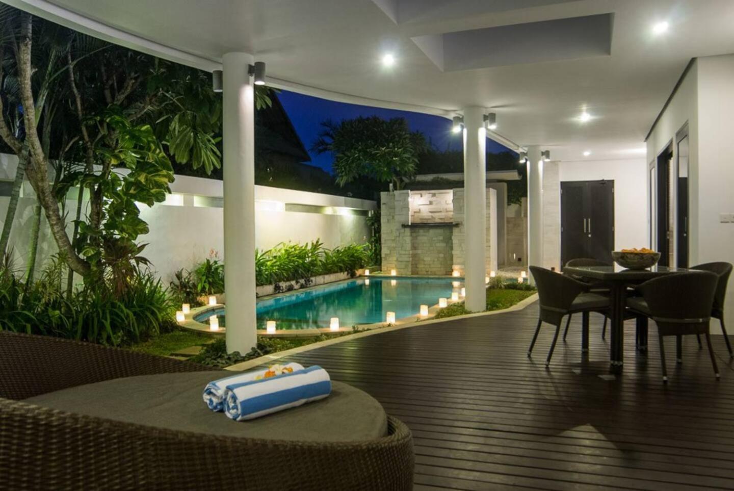 The Residence Seminyak Екстериор снимка